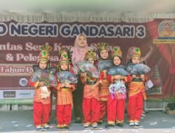 GOTONG ROYONG KORLAS & KOMITE SUKSESKAN PELEPASAN KELAS 6 SDN GANDA SARI 3